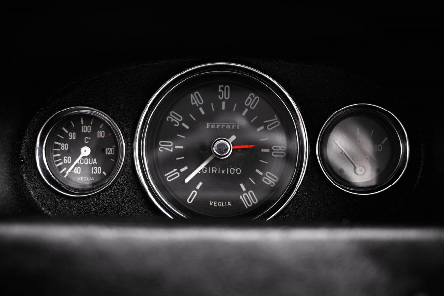 Панель приборов Ferrari 250 LM (6105) 1964 года  (фото 3 из 40)